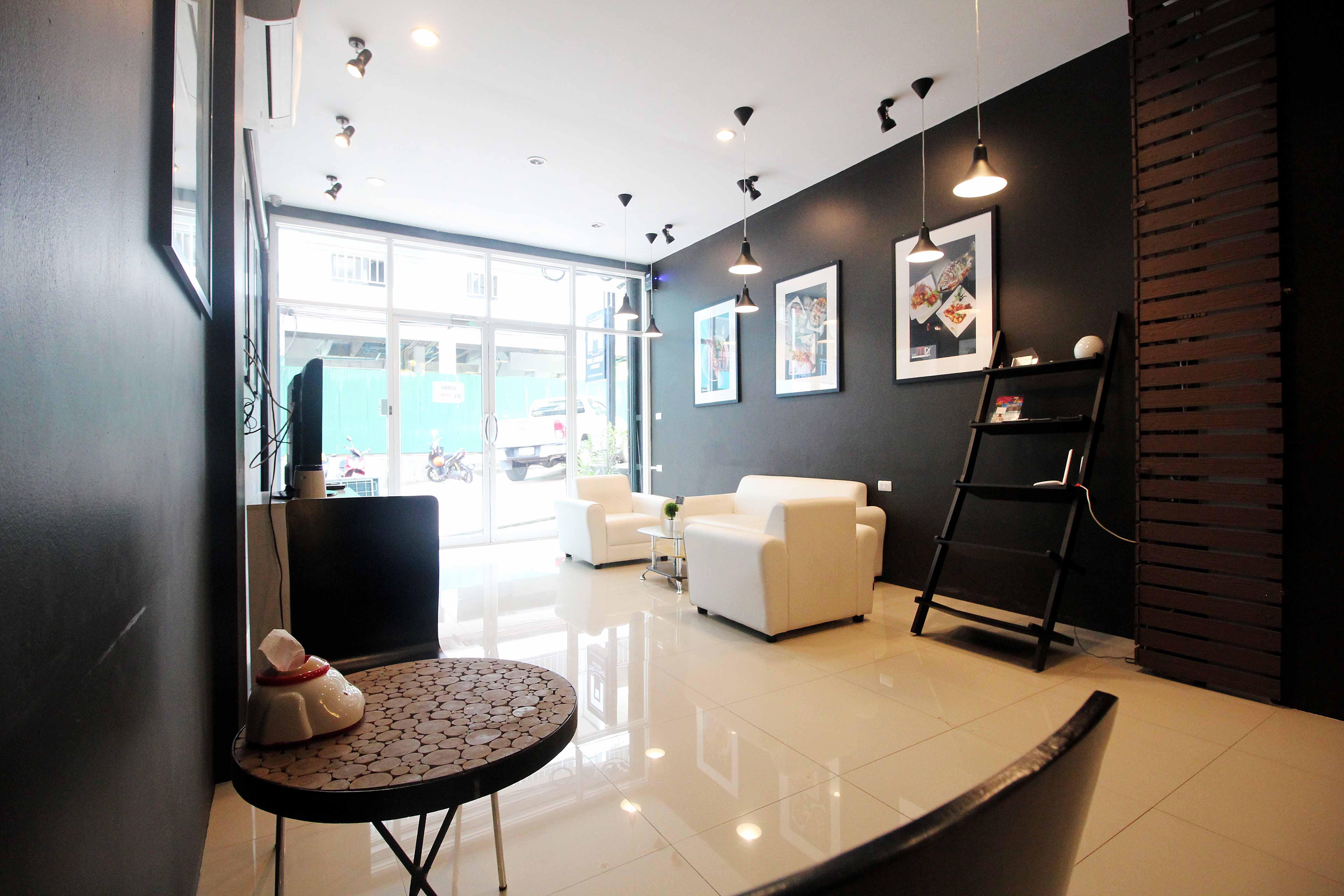 Готель The Artist House Patong Екстер'єр фото