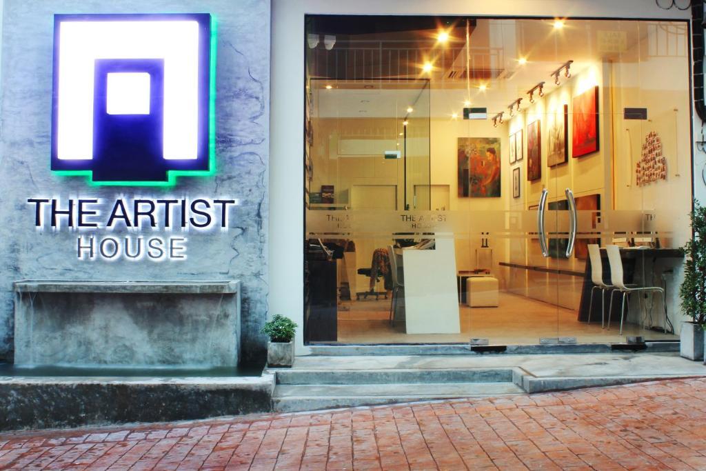 Готель The Artist House Patong Екстер'єр фото