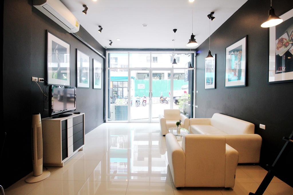 Готель The Artist House Patong Екстер'єр фото